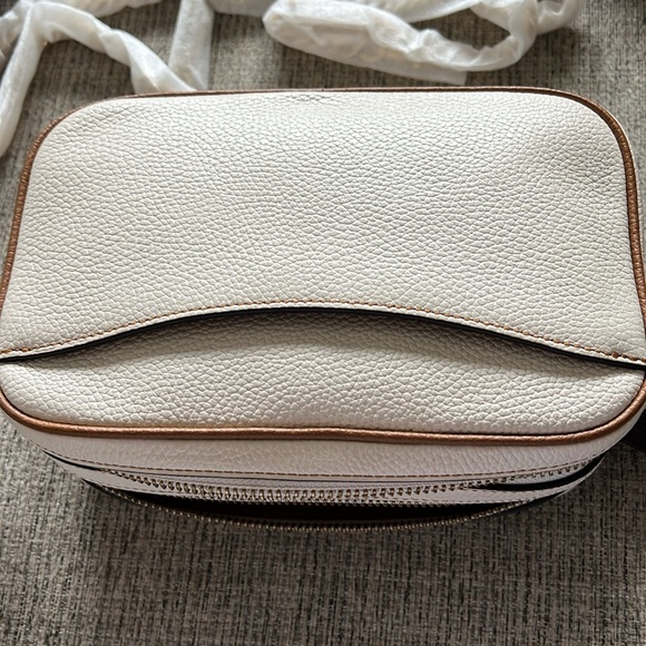 Coach Willow Camera Crossbody Bag In Colorblock - Picture 4 of 6